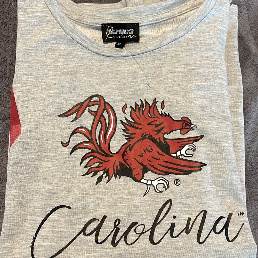 Never Worn, NWOT Women’s Carolina Gamecocks 3/4 Lightweight Sweatshirt Tee